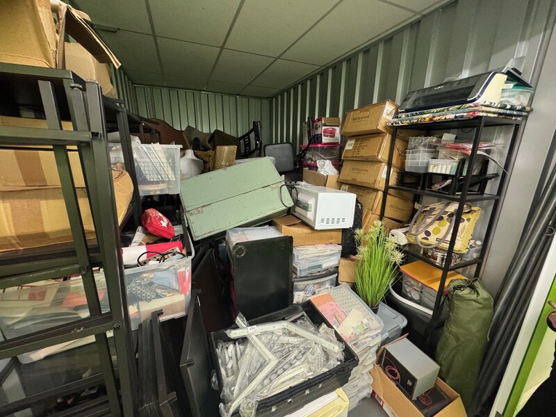 Dash Self Store Storage Unit auction IB-3286