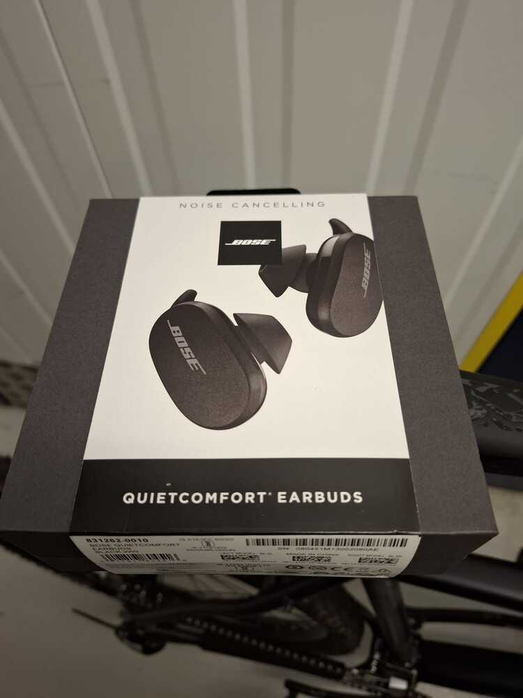 BURNLEY storage facility unit auction IB-6311