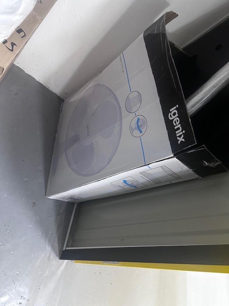 Islington Storage Unit auction IB-5826