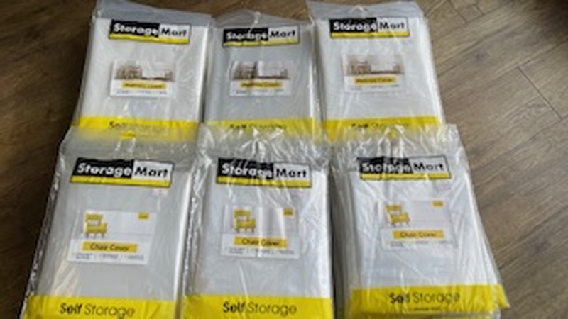 StorageMart Norwich Storage auction IB-7990