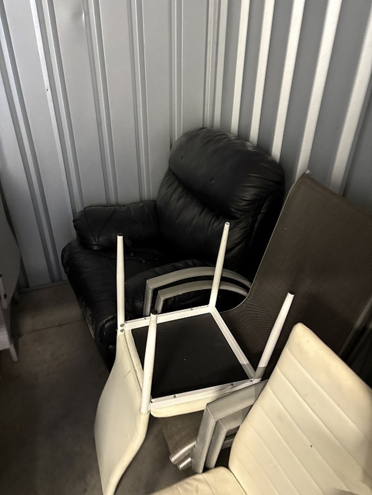 Dudley Storage Unit auction IB-2874
