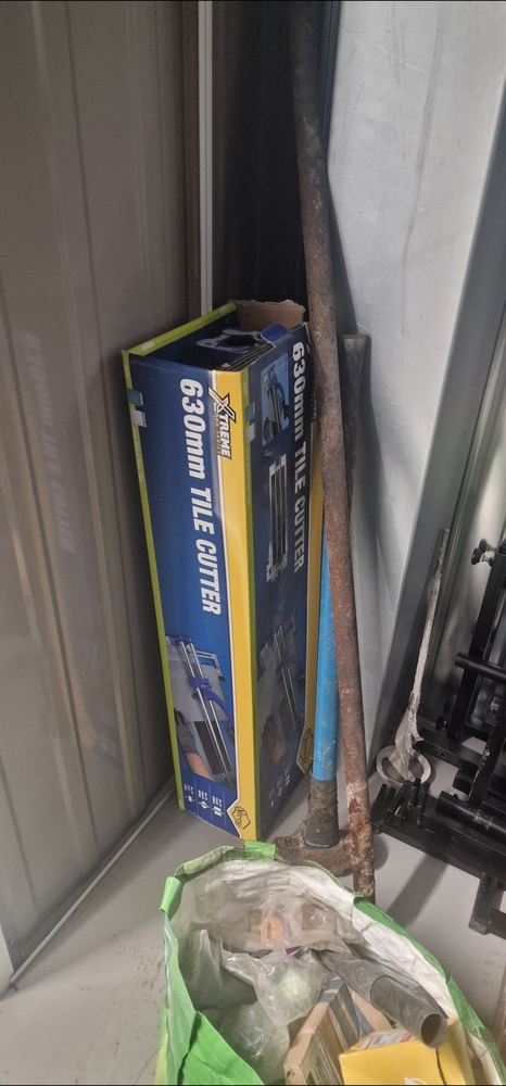 Wednesbury Self storage auction IB-6950