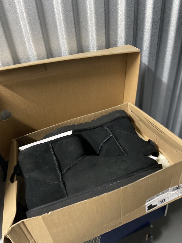 Catford storage facility unit auction IB-3850