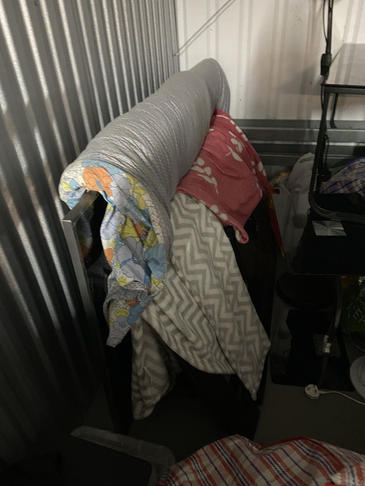 Catford Storage Unit auction IB-7093