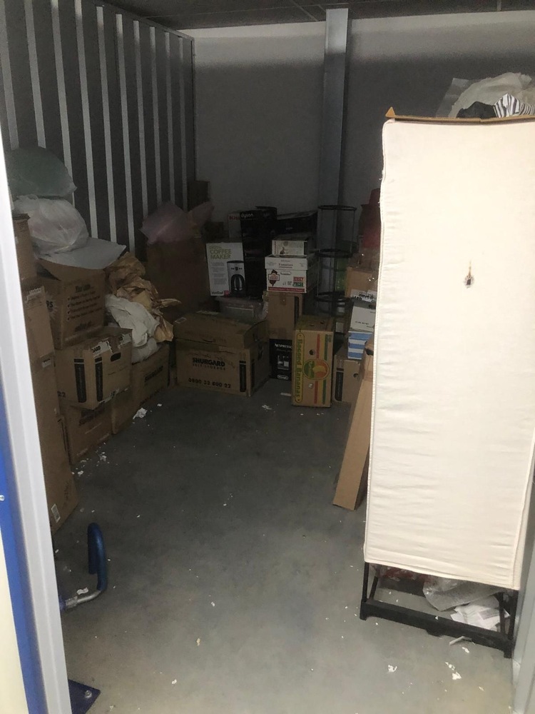 Mitcham Self storage unit auction IB-6880