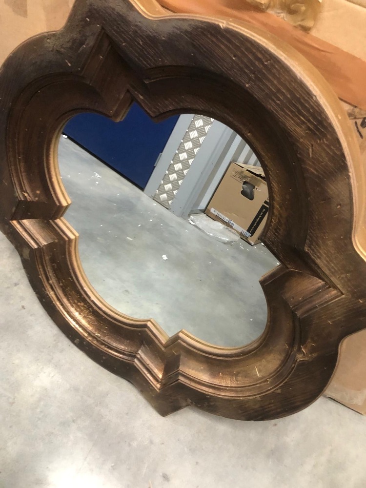 Mitcham Self storage auction IB-6880