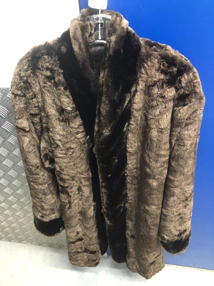 Mitcham Storage auction IB-6880 70