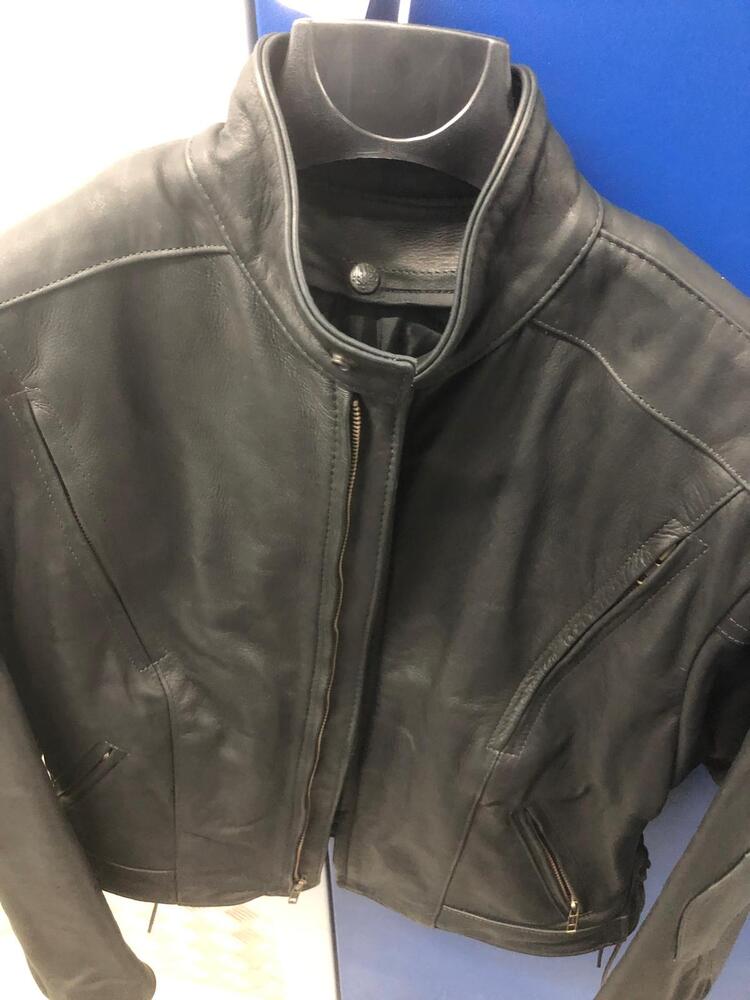 Mitcham Storage Facility auction IB-6880 71