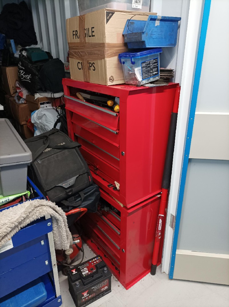 iBidOnStorage.co.uk StorageMart Auction 16581371524198