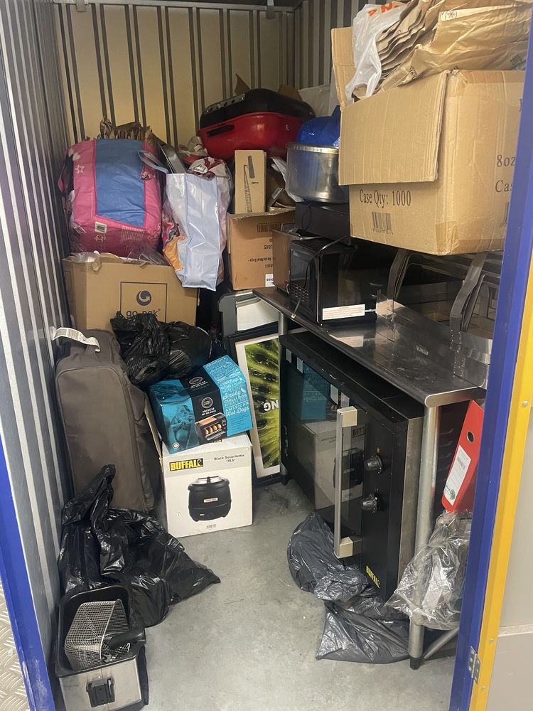 Hayes Storage Unit auction IB-3096 12