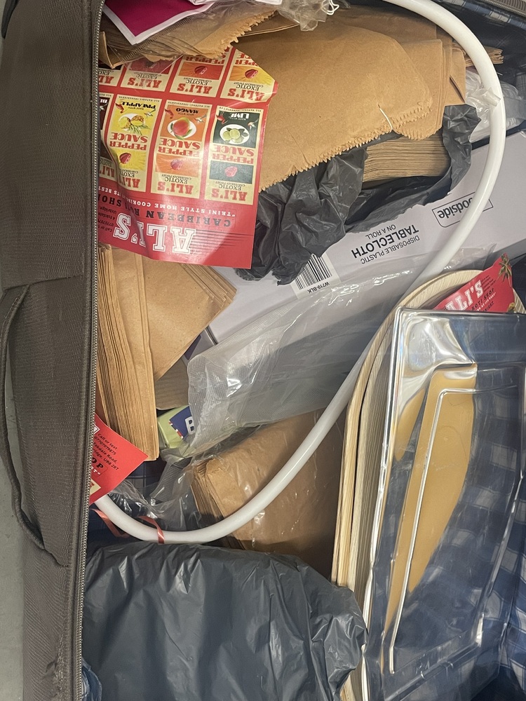 Hayes Self storage auction IB-3096 24