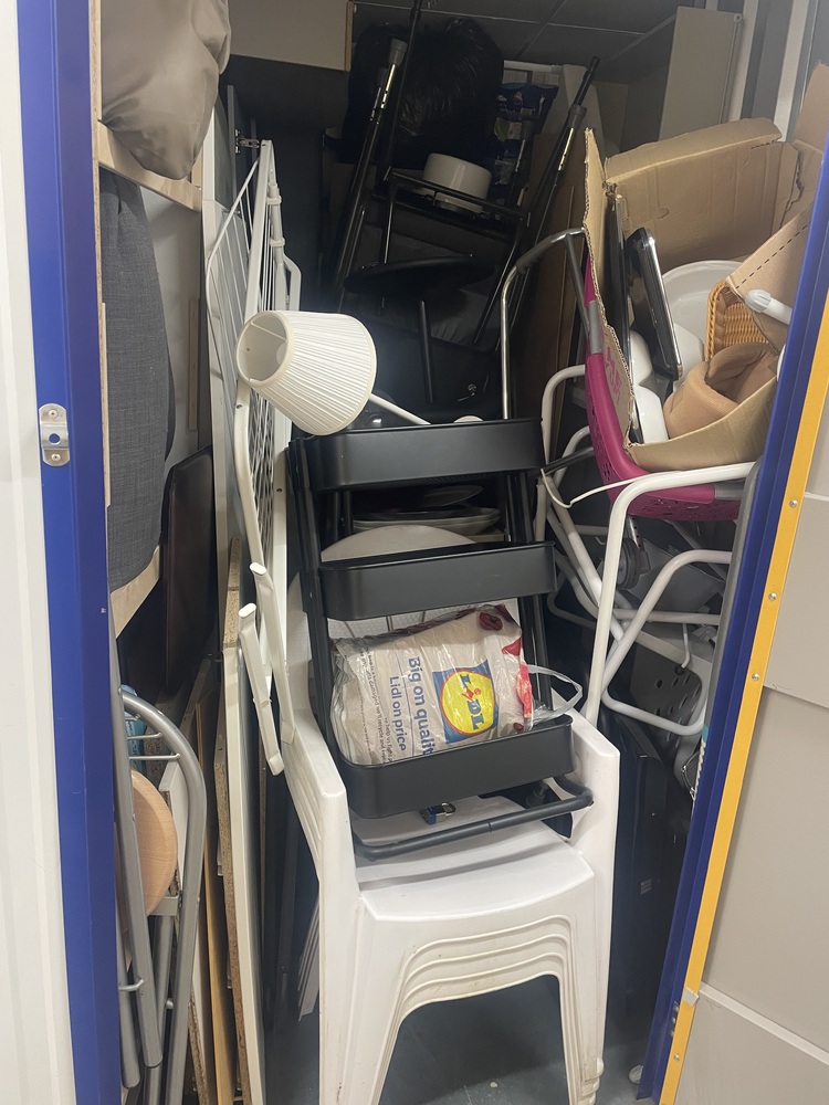 Hayes Self storage facility auction IB-3925