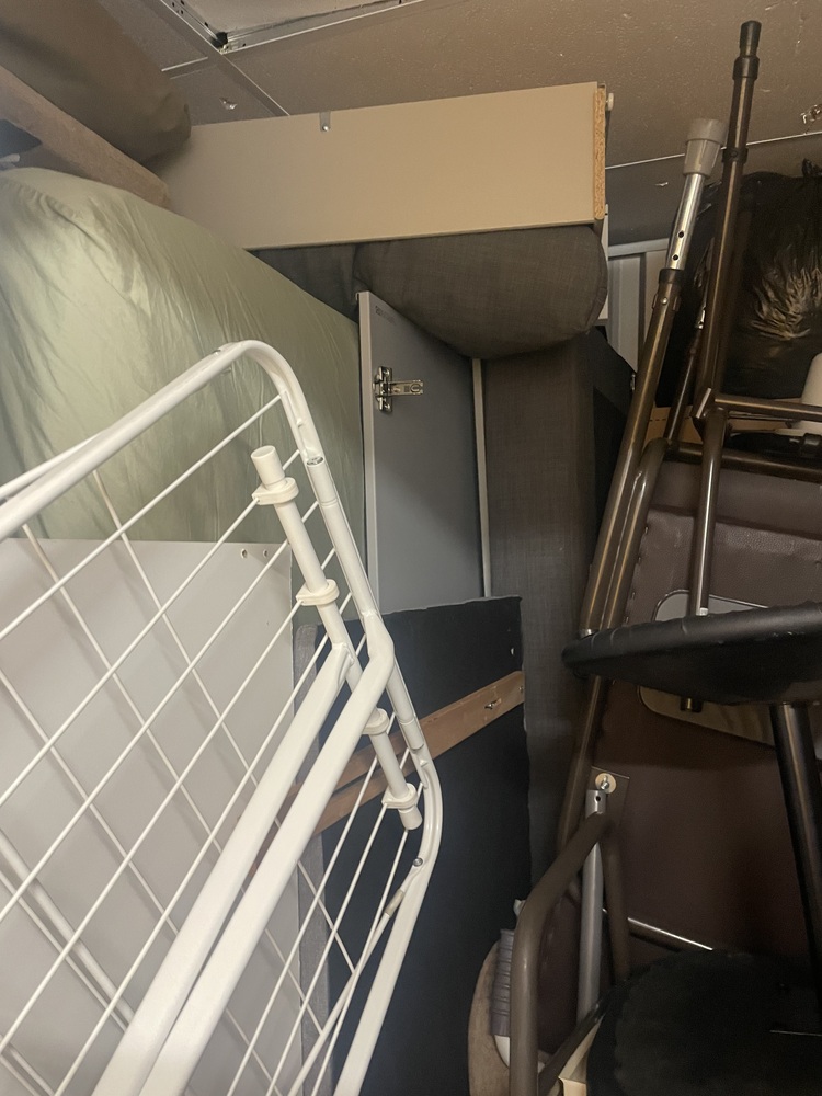 Hayes Storage auction IB-3925 10