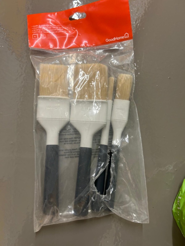 Hayes storage facility unit auction IB-6071 16