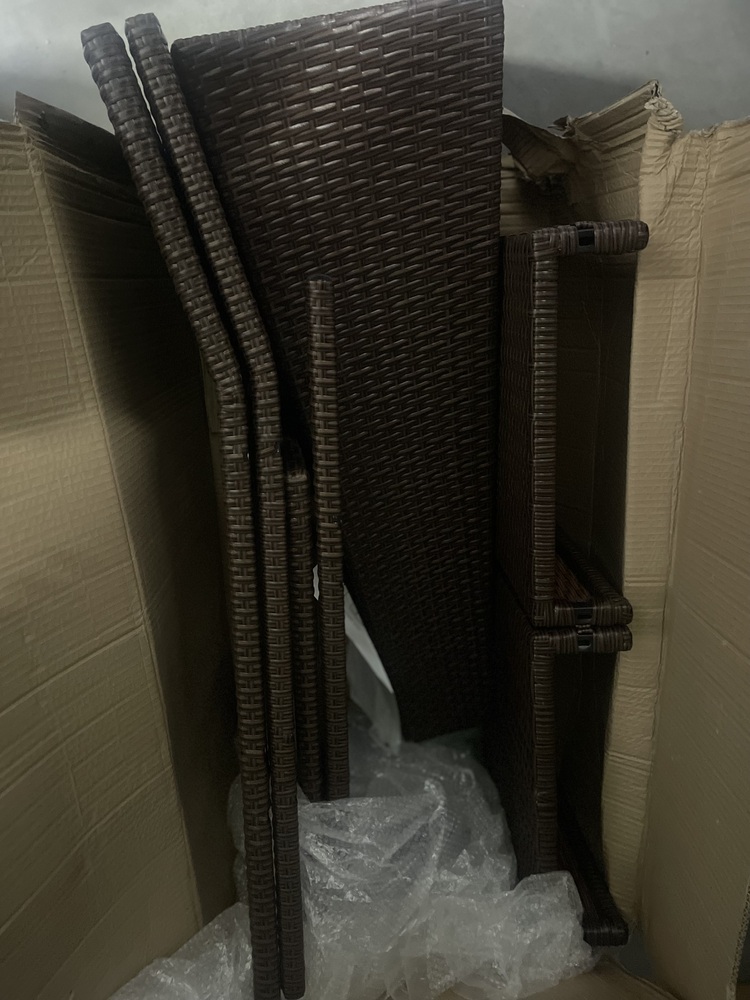 Staines Storage Unit auction IB-5994 12