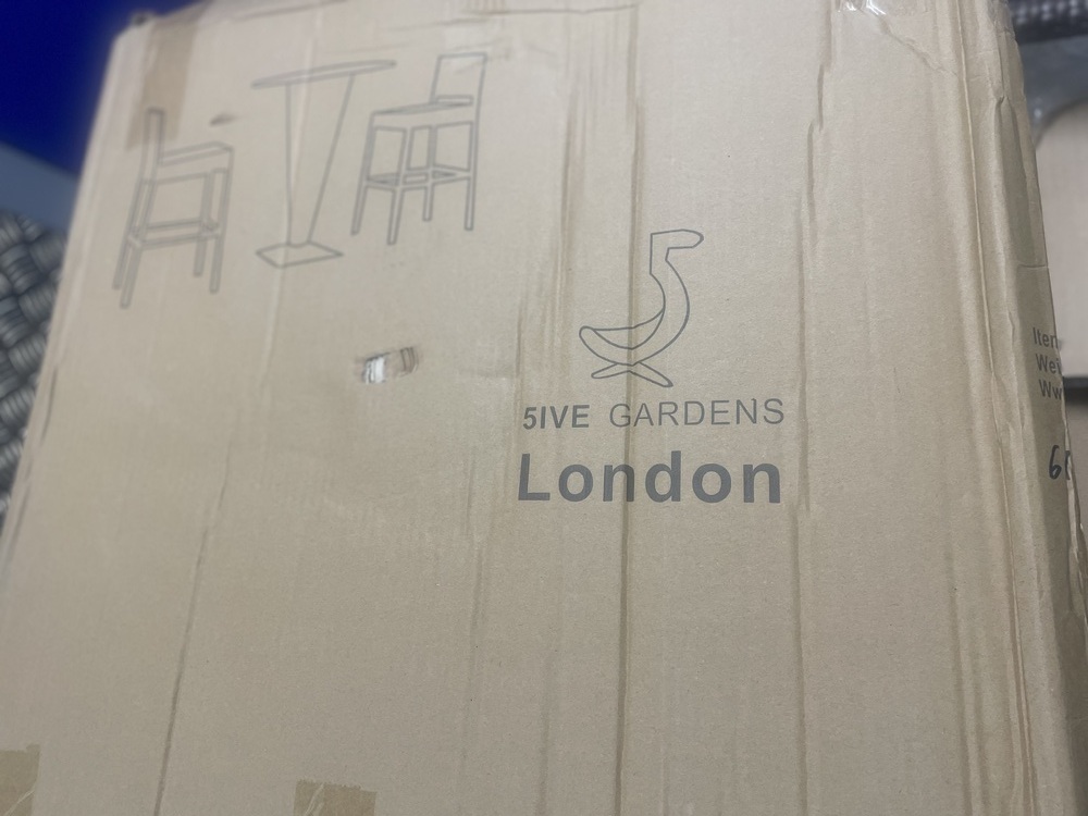 Staines Storage auction IB-2111 10