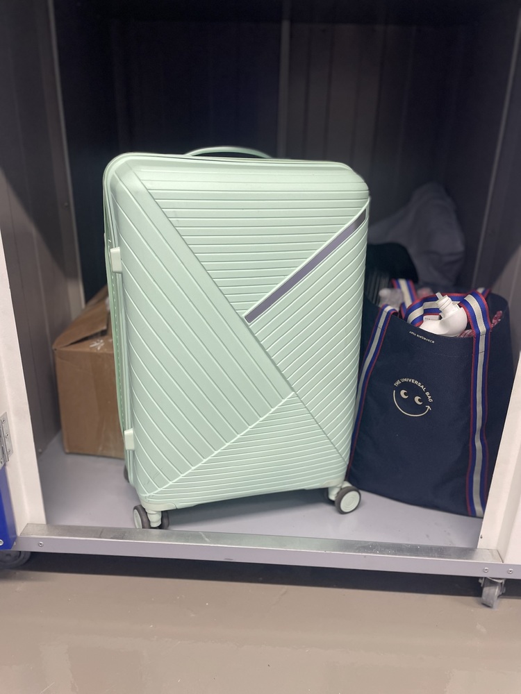 Staines Storage auction IB-9094