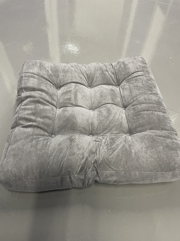 Staines Self storage facility auction IB-9094