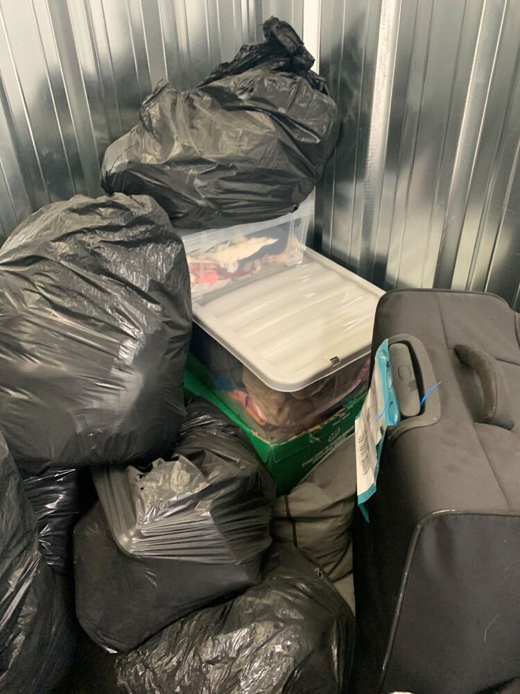 Big Padlock Huyton  Storage auction IB-3980