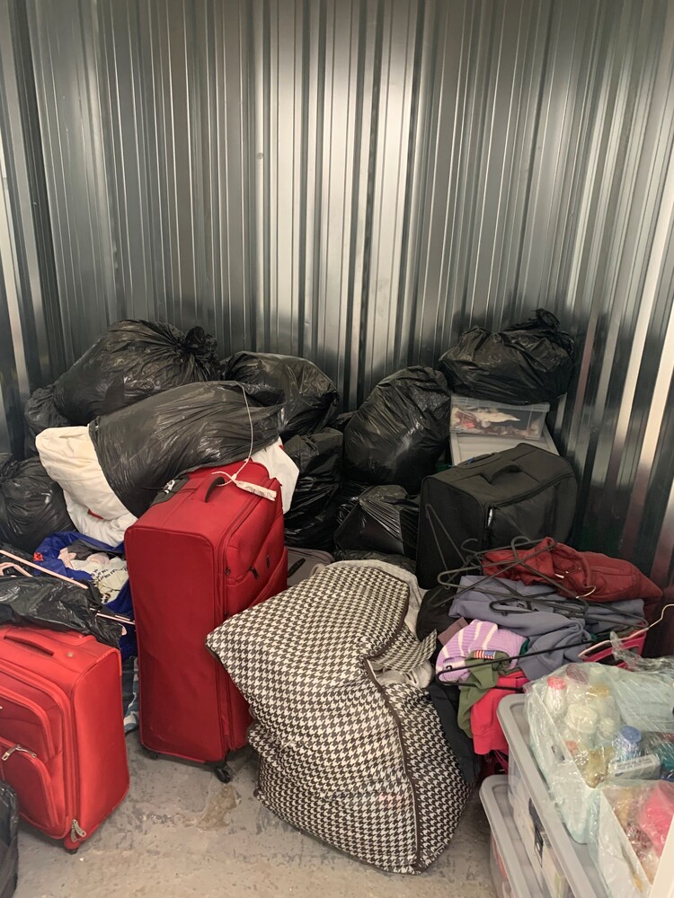 Big Padlock Huyton  Storage auction IB-3980