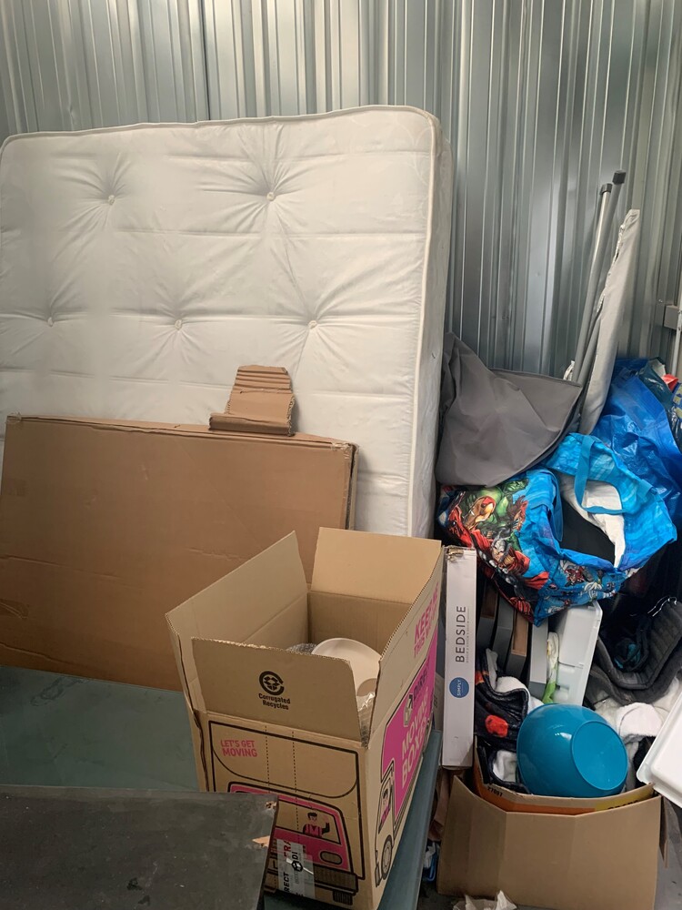 Big Padlock Huyton  Storage auction IB-9263