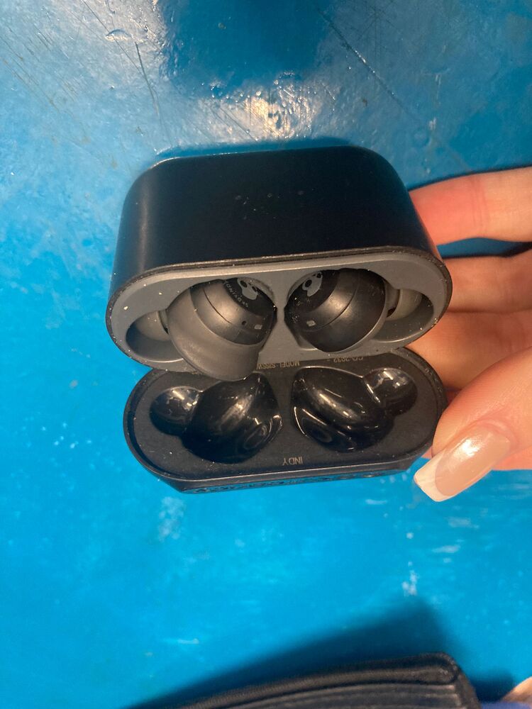 The Storage Team Leeds Storage auction IB-7521 10