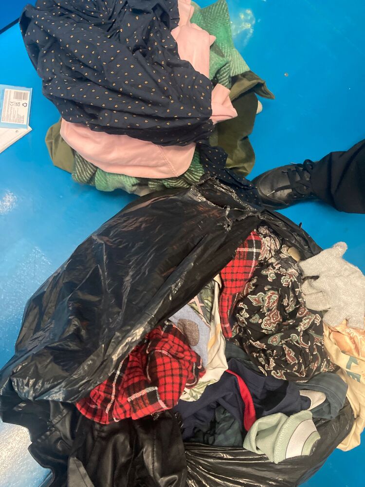 The Storage Team Leeds Storage Unit auction IB-7521