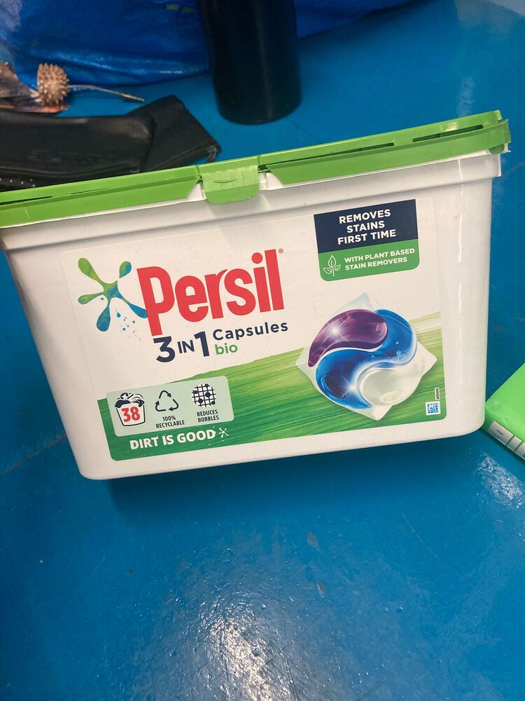 The Storage Team Leeds storage facility unit auction IB-7521 26