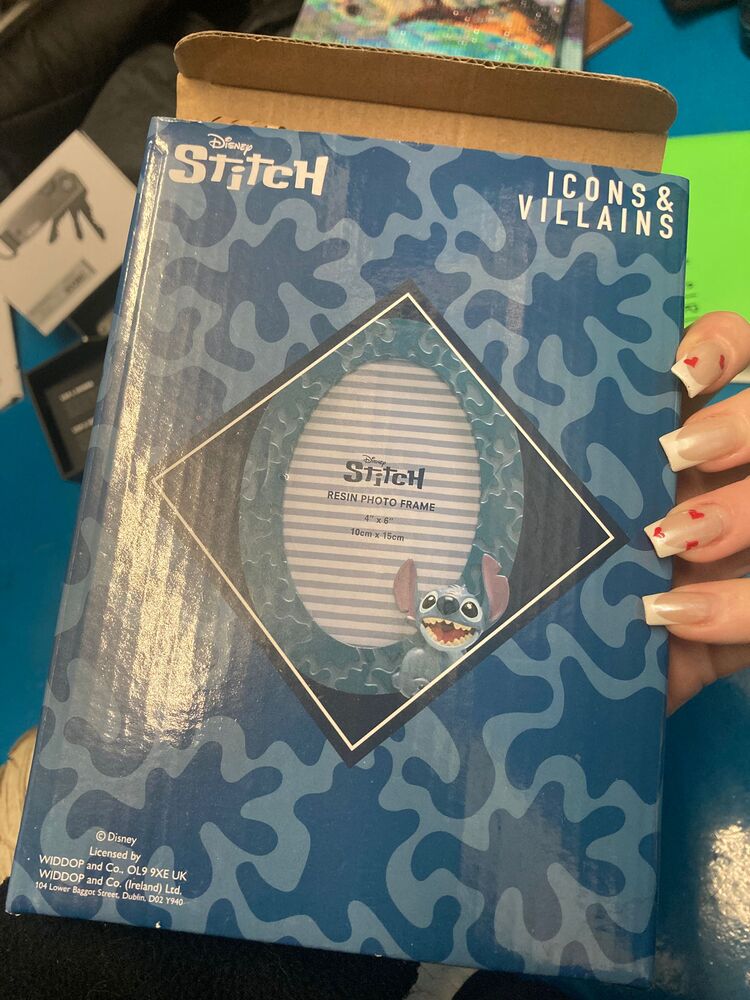 The Storage Team Leeds Storage Unit auction IB-7521 32