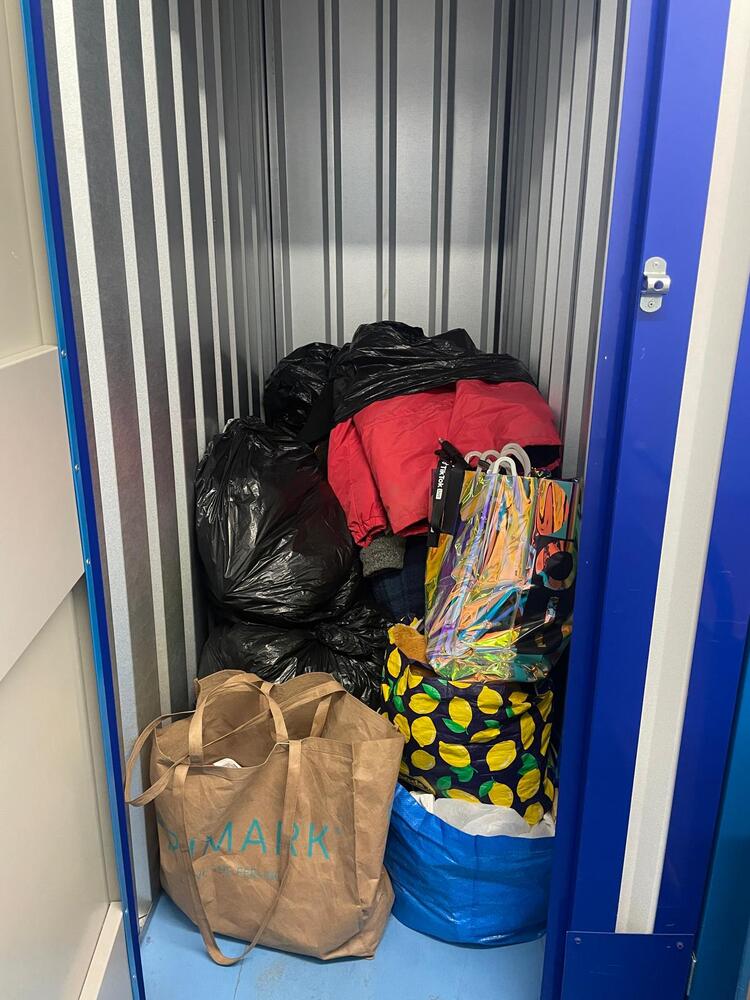 The Storage Team Leeds Storage auction IB-7521 10