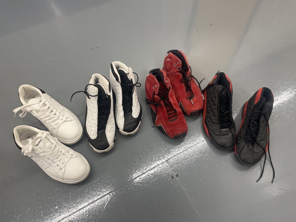 Staples Corner storage facility unit auction IB-9711