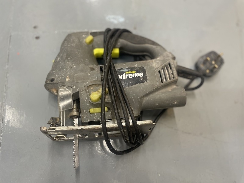 Staples Corner Self storage unit auction IB-6676