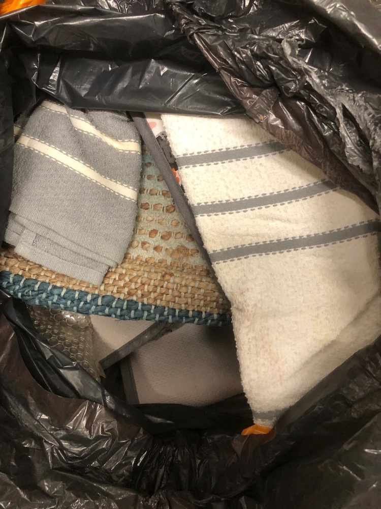 Orpington Storage Unit auction IB-4833 22