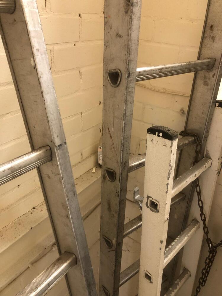 Orpington Storage Unit auction IB-3776