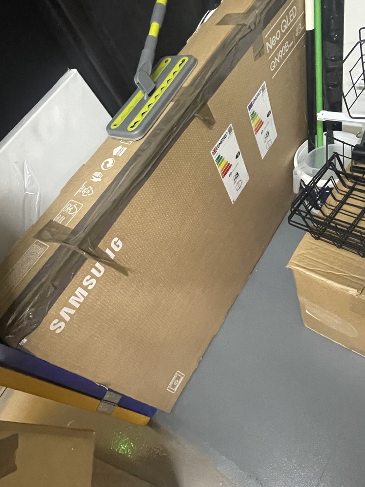 Slough storage facility unit auction IB-6435 16