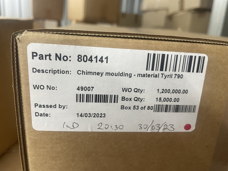 Reading Self storage unit auction IB-1505 13