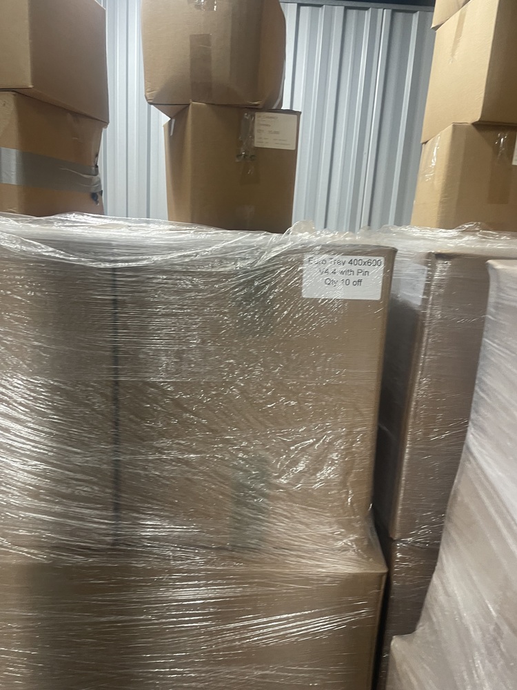 Reading Storage Unit auction IB-1505 22