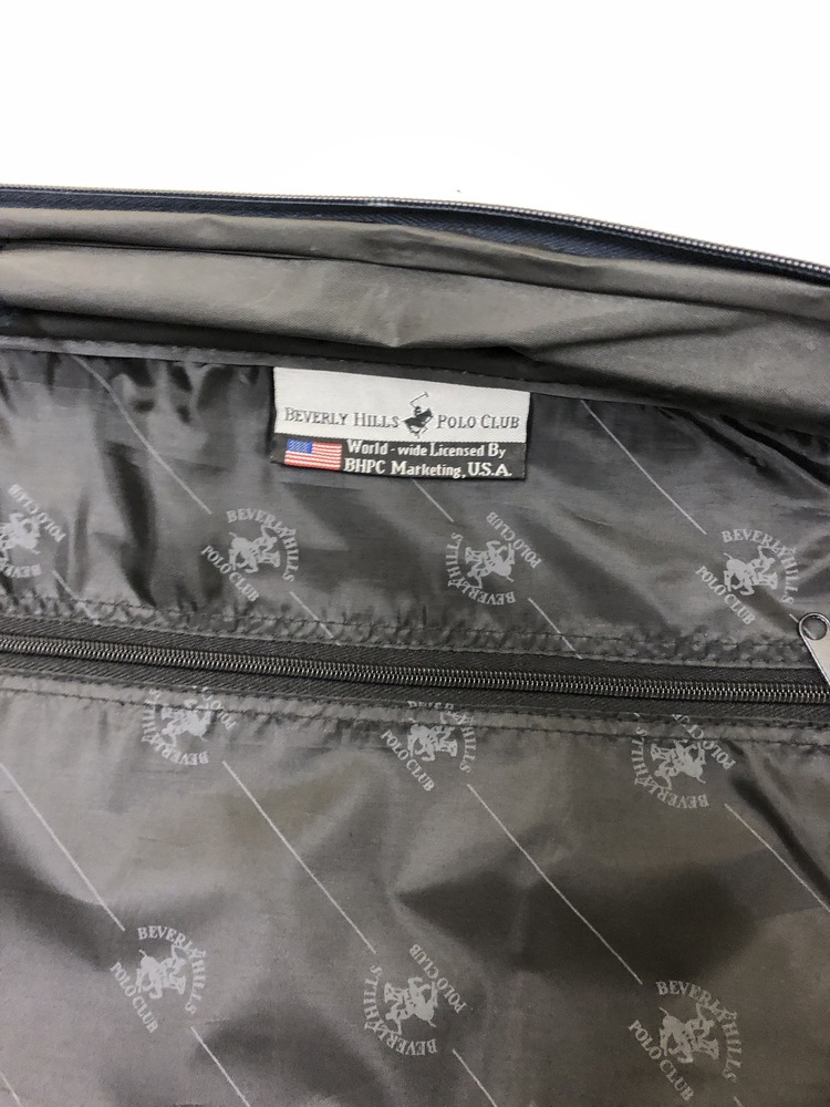 The Storage Team York Storage auction IB-7771