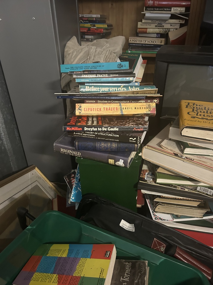 Alperton Self storage unit auction IB-9535 13