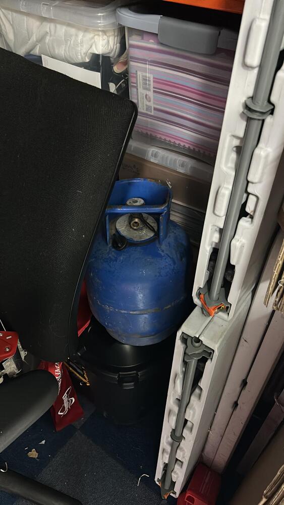 Hills Self Storage Self storage auction IB-9214 14