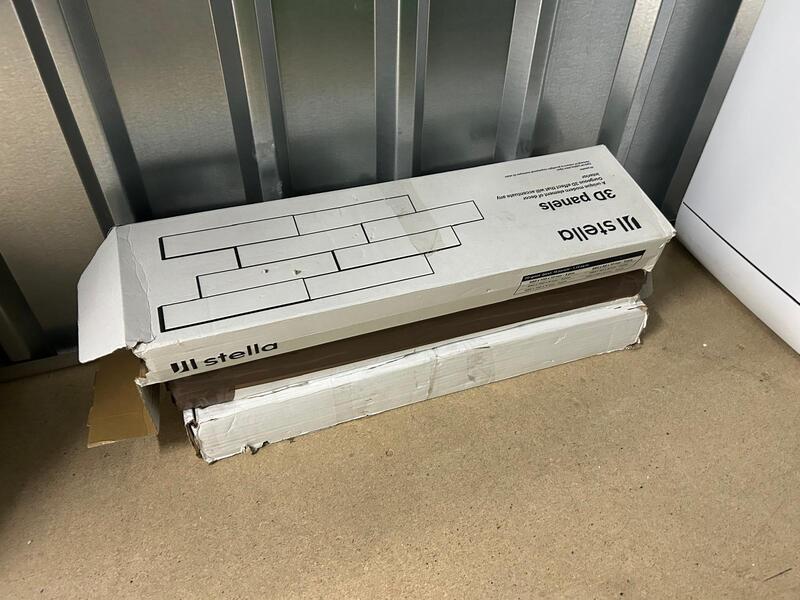 Hills Self Storage Self storage unit auction IB-9214 13