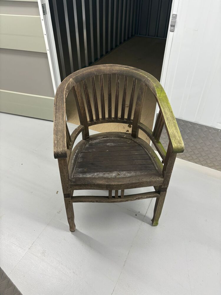 Hills Self Storage Self storage unit auction IB-9214 73