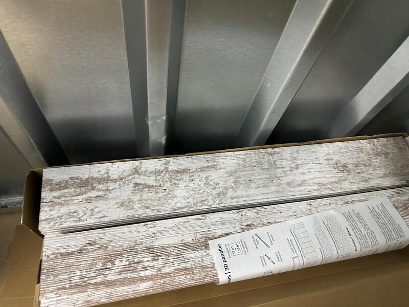 Hills Self Storage Self storage unit auction IB-9214