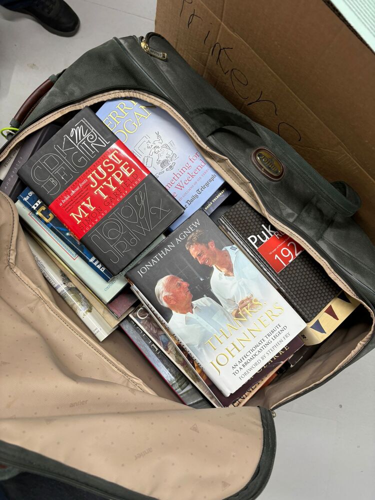 Hills Self Storage storage facility unit auction IB-9214