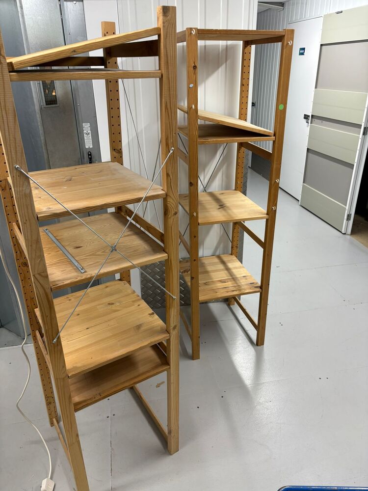 Hills Self Storage storage facility unit auction IB-9214