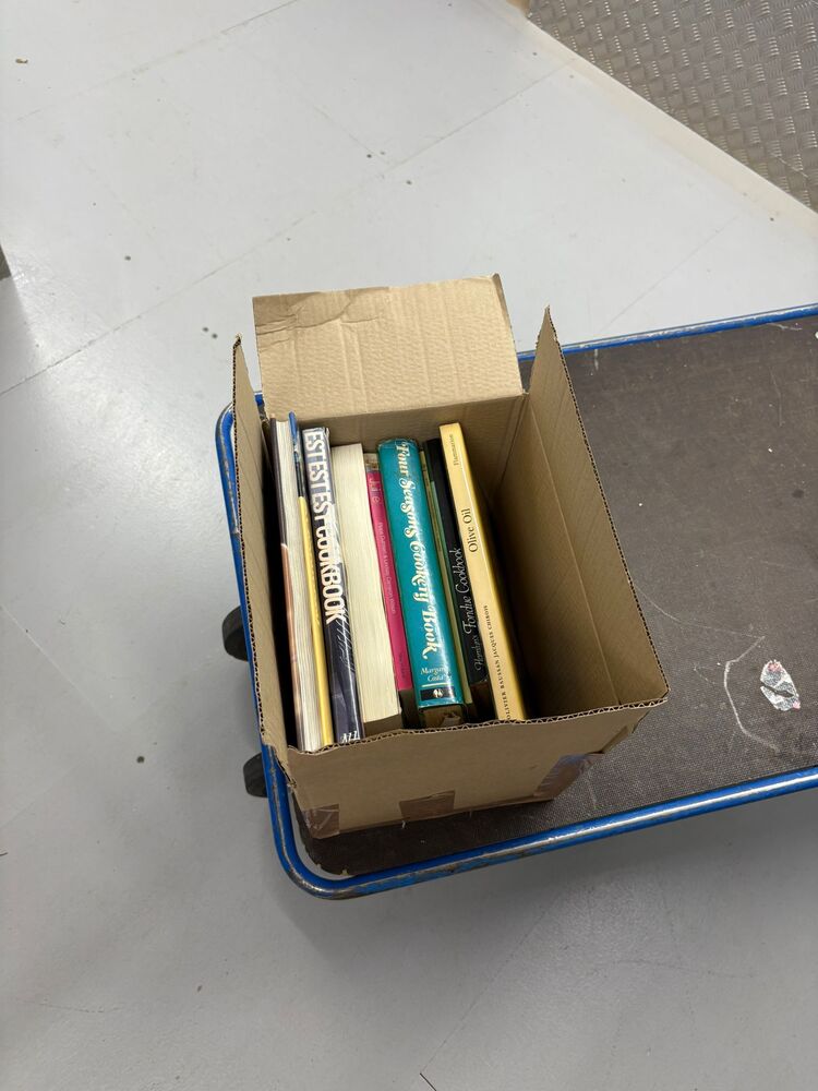 Hills Self Storage Storage auction IB-9214 40