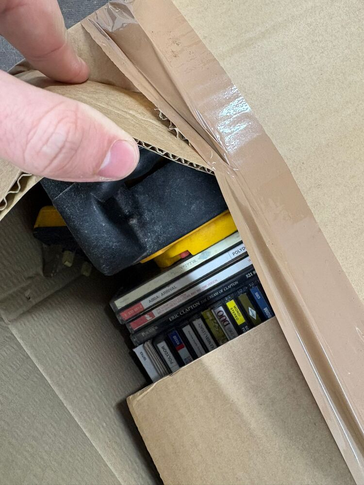 Hills Self Storage Self storage facility auction IB-9214 45