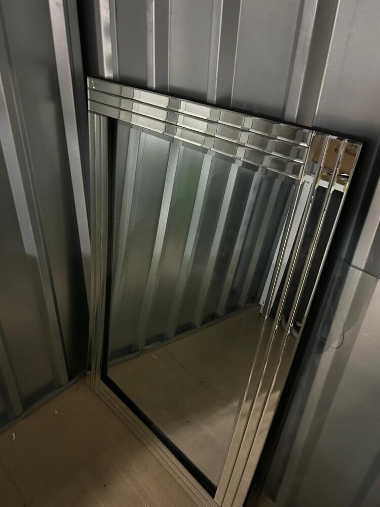 Hills Self Storage Self storage facility auction IB-9214 25