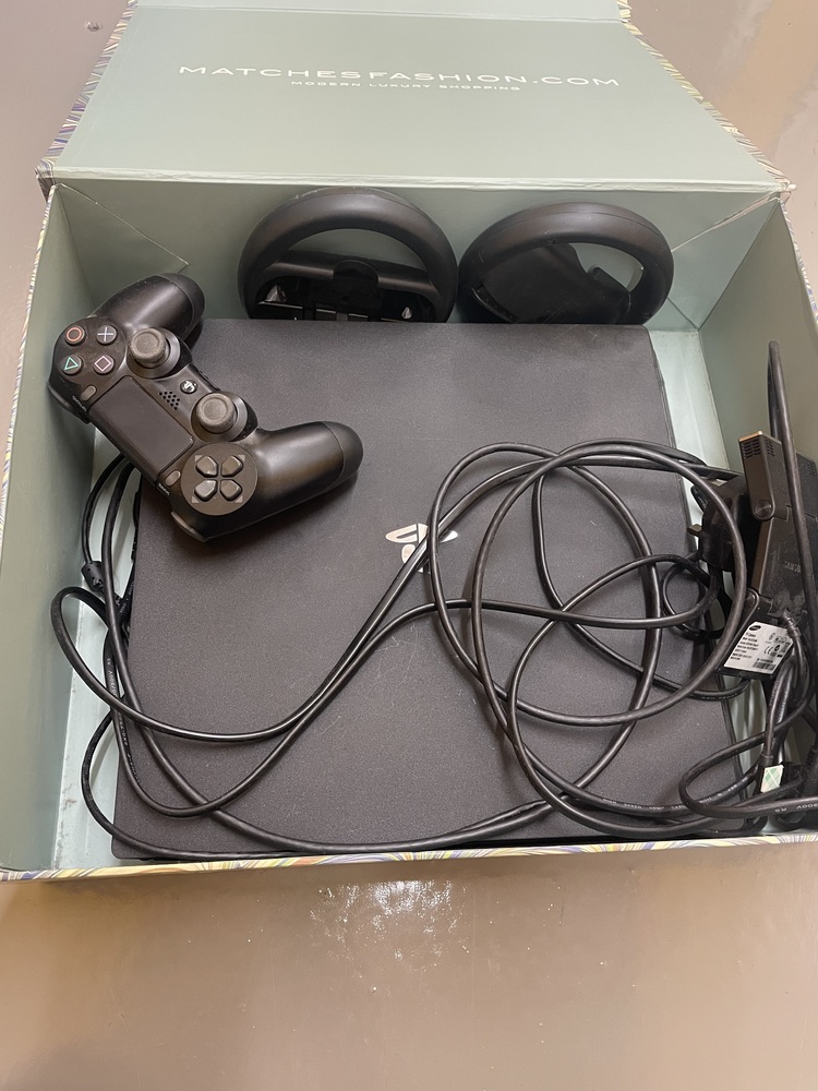 Battersea Lombard Self storage auction IB-1227 14