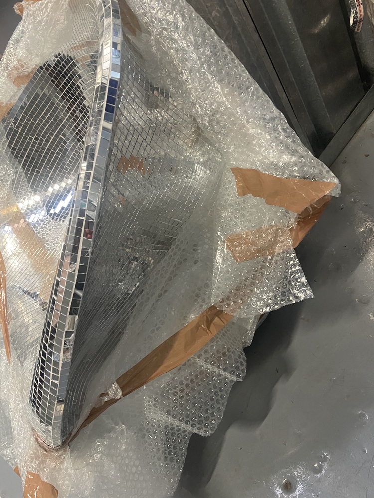 Fulham storage facility unit auction IB-4191